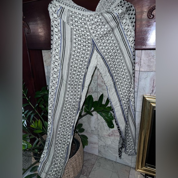 Beach pants - Picture 1 of 2